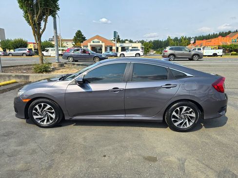 Used 2017 Honda Civic EX image 4