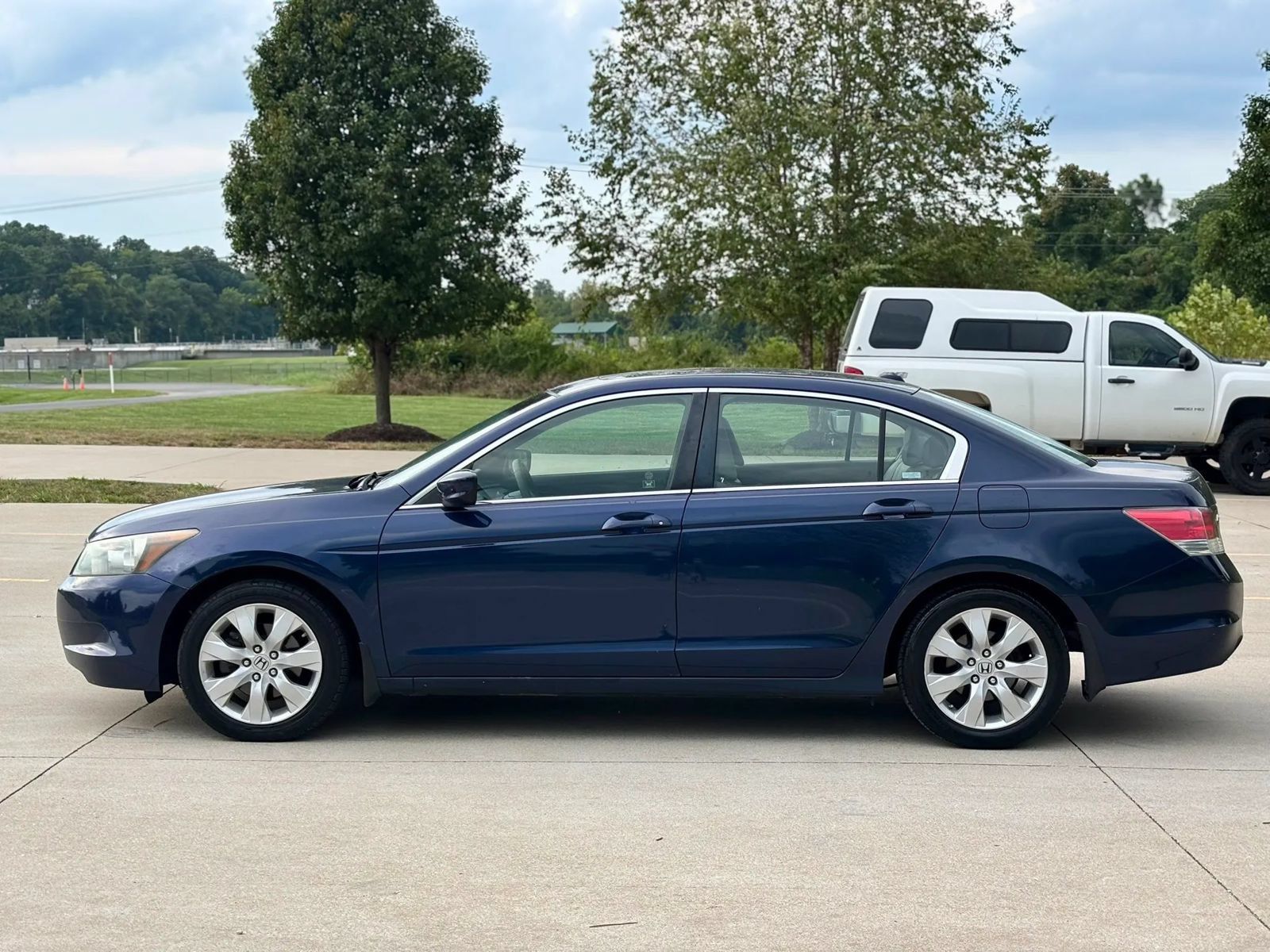 Used 2008 Honda Accord EX-L image 10