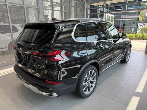 New 2026 BMW X5 xDrive40i AWD/4WD image 6