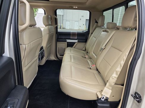 Used 2017 Ford F150 Lariat w/ Equipment Group 502A Luxury AWD/4WD image 9