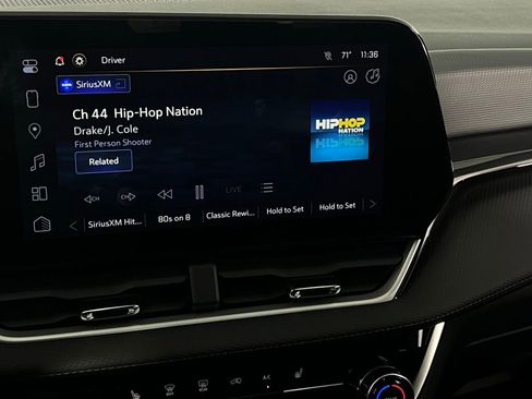 Used 2025 Chevrolet Equinox LT image 17