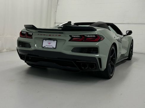 Used 2024 Chevrolet Corvette E-Ray w/ Stealth Interior Trim Package AWD/4WD image 6