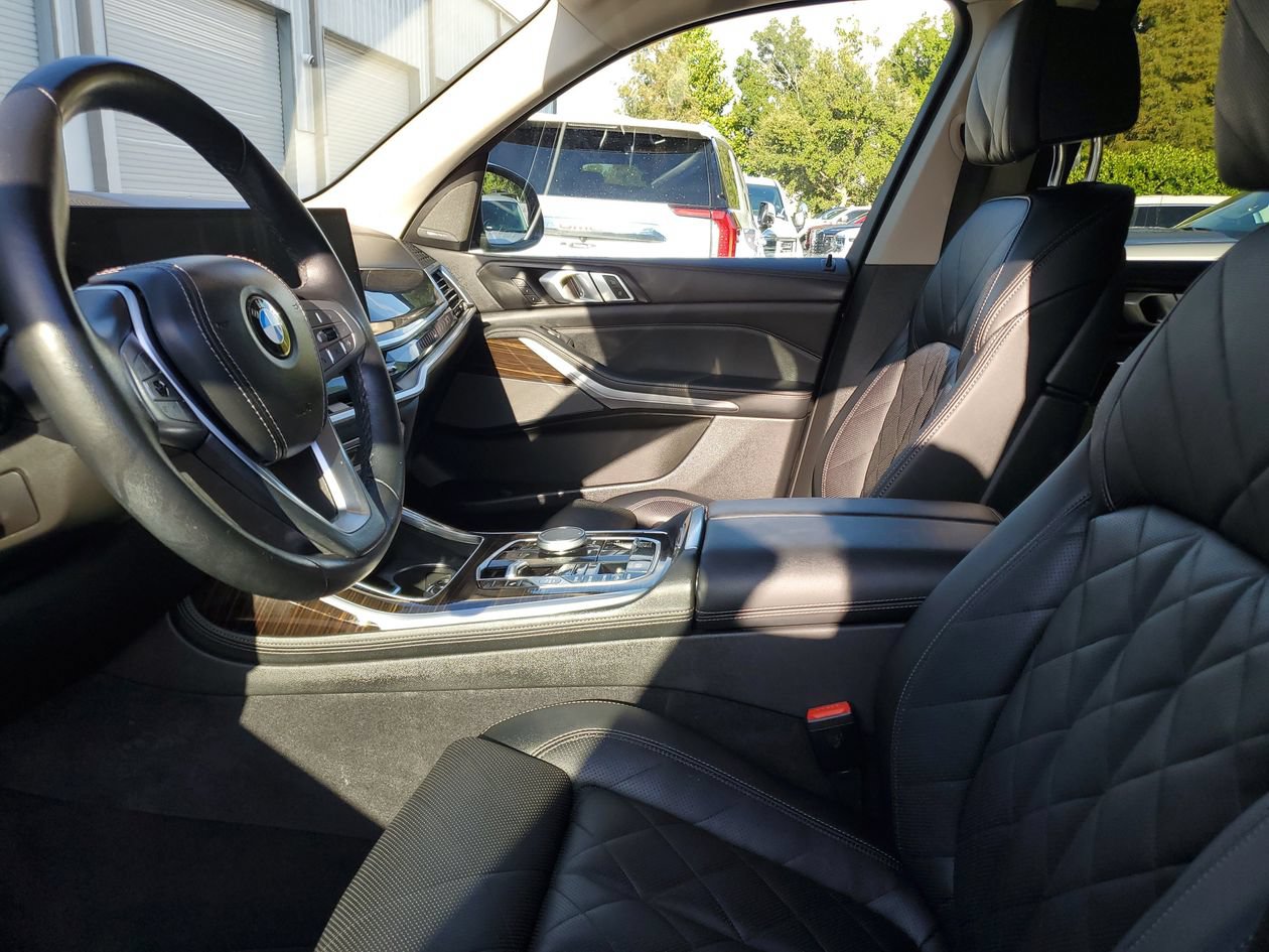 Used 2025 BMW X7 xDrive40i w/ Premium Package AWD/4WD image 18