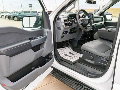 Used 2023 Ford F150 XLT image 25