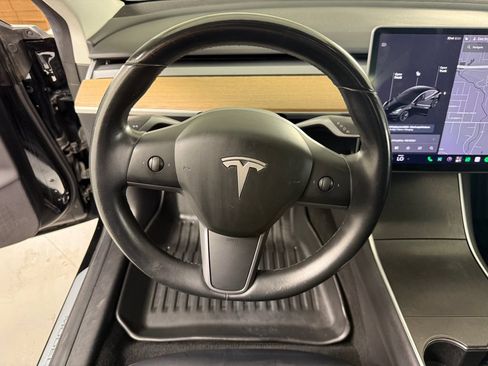 Used 2019 Tesla Model 3 Standard Range Plus RWD image 19