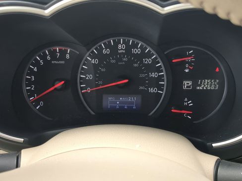 Used 2014 Nissan Quest SV FWD image 15