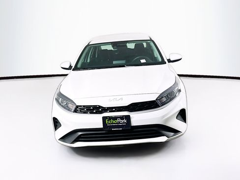 Used 2024 Kia Forte LXS image 2