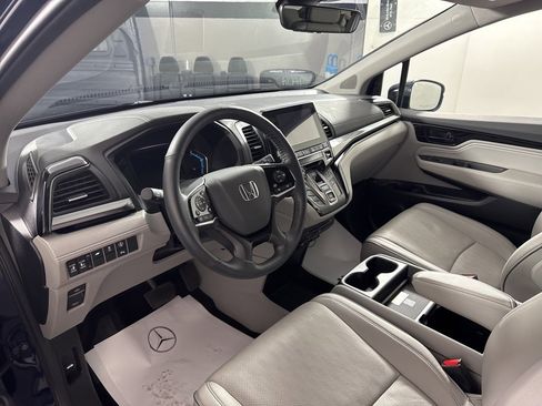 Used 2024 Honda Odyssey Elite image 13