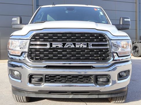 Used 2024 RAM 3500 Big Horn image 7