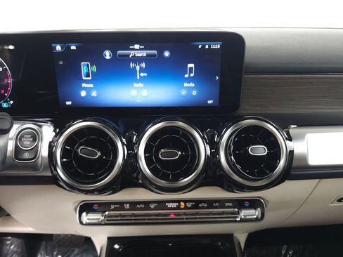 Certified 2026 Mercedes-Benz GLB 250 4MATIC image 15