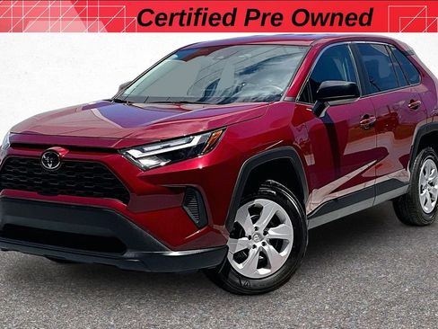 Used 2024 Toyota RAV4 LE FWD image 5