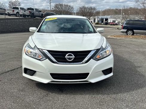 Used 2016 Nissan Altima 2.5 S w/ Power Driver Seat Package image 10
