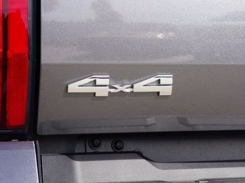 Used 2025 Toyota Tundra Limited image 14