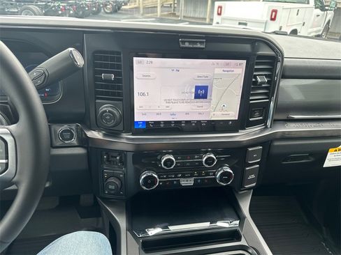 New 2026 Ford F250 Lariat w/ Black Appearance Package image 25