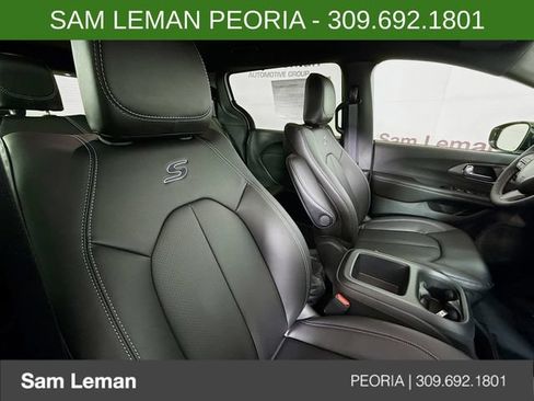 New 2026 Chrysler Pacifica Select w/ S Appearance Package FWD image 28