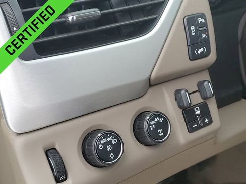Used 2020 GMC Yukon XL SLT w/ Open Road Package image 36
