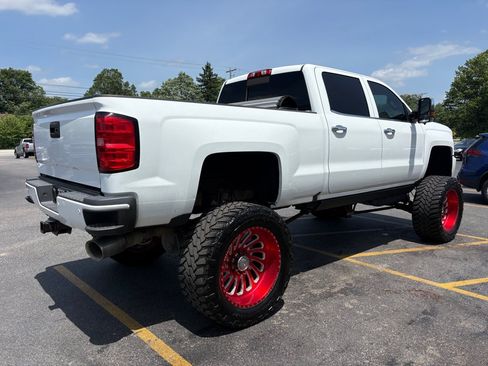 Used 2017 Chevrolet Silverado 2500 High Country w/ Duramax Plus Package AWD/4WD image 6