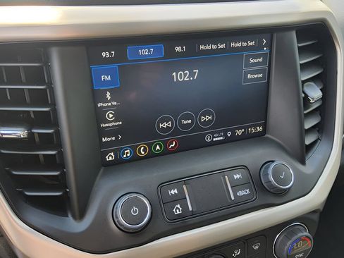 Used 2023 GMC Acadia Denali w/ Denali Ultimate Package AWD/4WD image 12