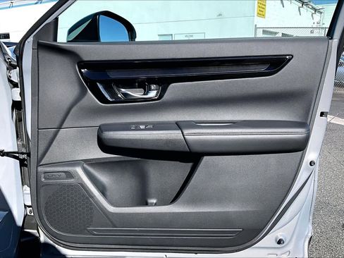 Used 2025 Honda CR-V EX-L image 23