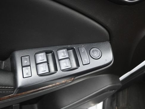 Used 2020 Chevrolet Tahoe LS RWD image 11