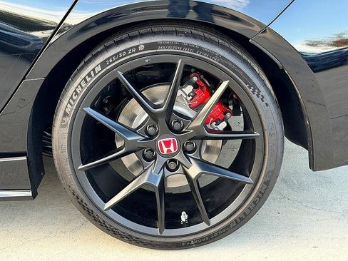 Used 2025 Honda Civic Type R image 17