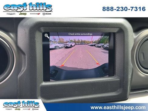 Used 2022 Jeep Gladiator Sport AWD/4WD image 33