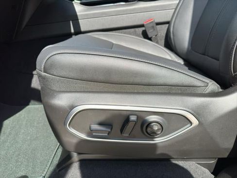 New 2026 Jeep Grand Wagoneer Limited AWD/4WD image 39