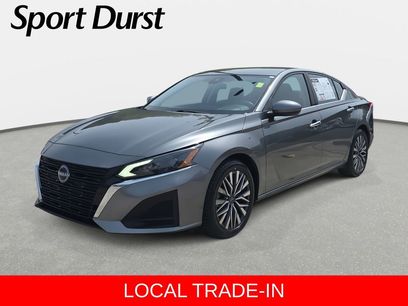 Used 2023 Nissan Altima 2.5 SV