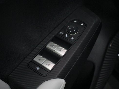 New 2026 Mitsubishi Outlander SE FWD image 16