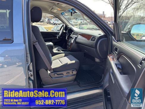 Used 2011 Chevrolet Avalanche LS w/ Regional Value Package AWD/4WD image 14
