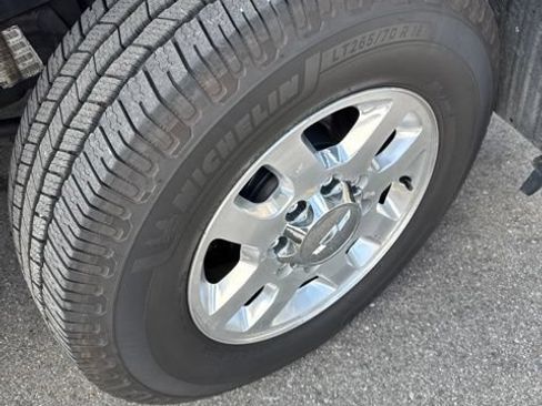 Used 2011 Chevrolet Silverado 2500 LT w/ Snow Plow Prep Package AWD/4WD image 4