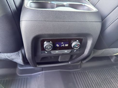 New 2026 Chevrolet Traverse High Country w/ LPO, Floor Liner Package image 27