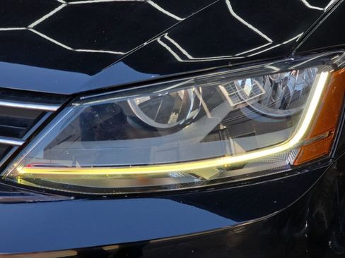 Used 2017 Volkswagen Jetta S image 20