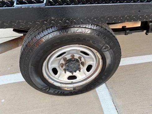 Used 2013 Ford F350 XL w/ Camper Pkg image 24