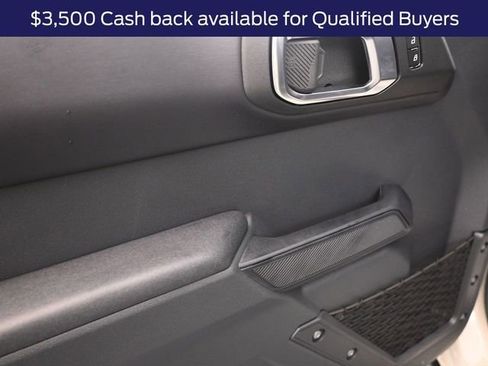 New 2025 Ford Bronco Badlands image 13