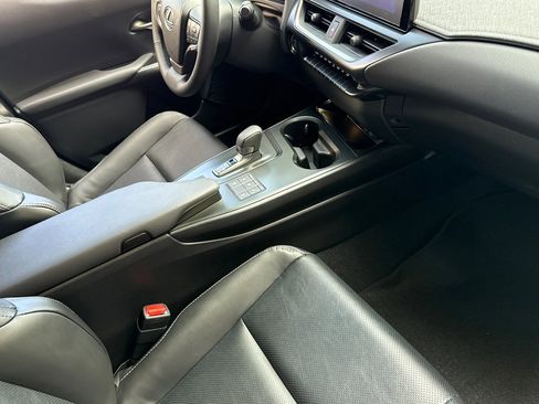 New 2026 Lexus UX 300h FWD image 24