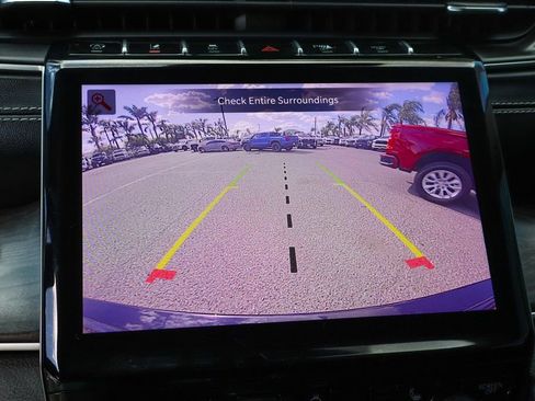 Used 2023 Jeep Grand Cherokee Limited image 37