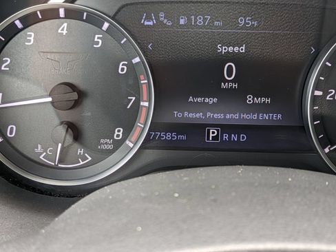 Used 2022 Nissan Titan SV RWD image 25