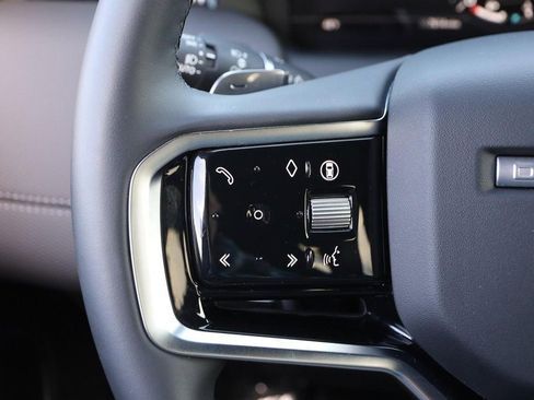 Used 2024 Land Rover Discovery Sport Dynamic SE image 13