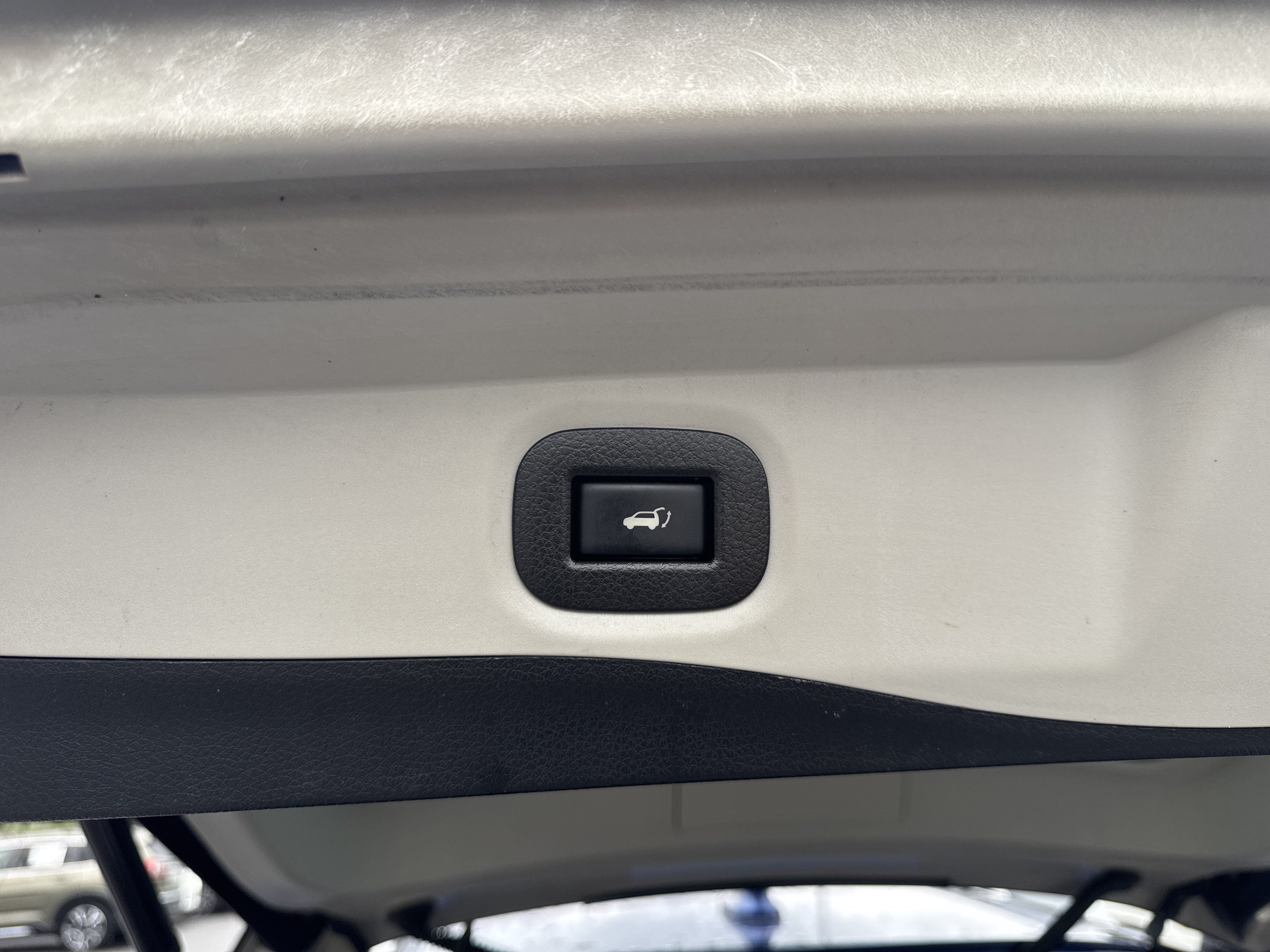 Used 2018 Nissan Rogue SV w/ Premium Package AWD/4WD image 27