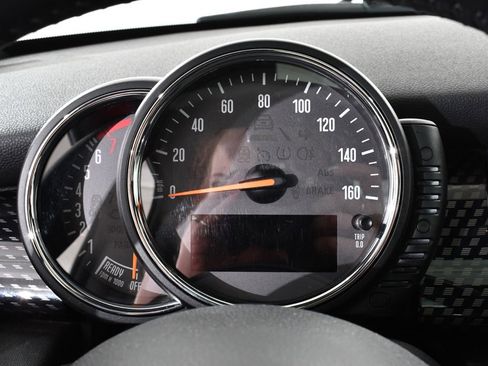 Used 2014 MINI Cooper S image 25