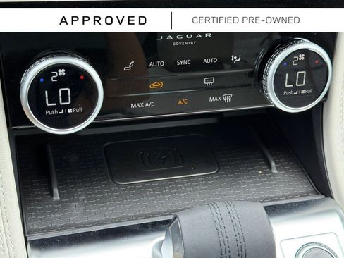 Used 2025 Jaguar F-PACE R-Dynamic S AWD/4WD image 18