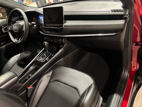 Used 2024 Jeep Compass Latitude w/ Altitude Special Edition image 35