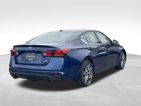 Certified 2024 Nissan Altima 2.0 SR image 4