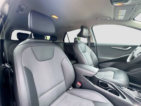 Certified 2024 Kia Niro EX FWD image 21