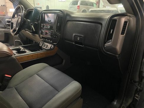 Used 2014 GMC Sierra 1500 SLE image 21