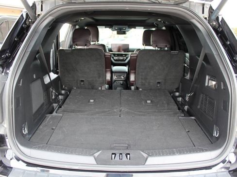 Used 2025 Ford Explorer Platinum w/ LUX Leather Package AWD/4WD image 70