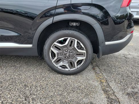 Certified 2022 Hyundai Santa Fe Limited image 8