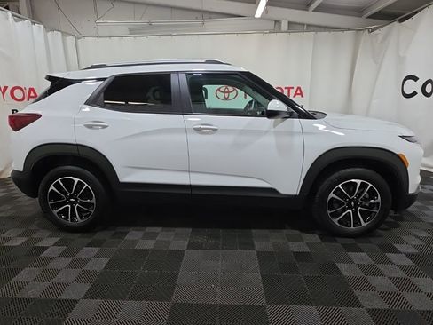 Used 2024 Chevrolet TrailBlazer LT w/ Convenience Package image 11