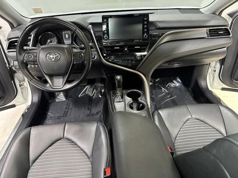 Used 2023 Toyota Camry SE FWD image 16